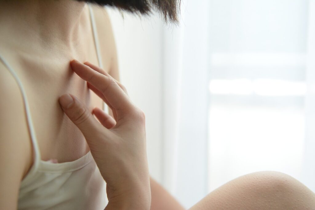 A one-time immunotherapy treatment using a patient’s own immune cells has shown long-lasting benefit for people with advanced melanoma, a serious form of skin cancer, according to new five-year follow-up data from a pivotal clinical trial.
