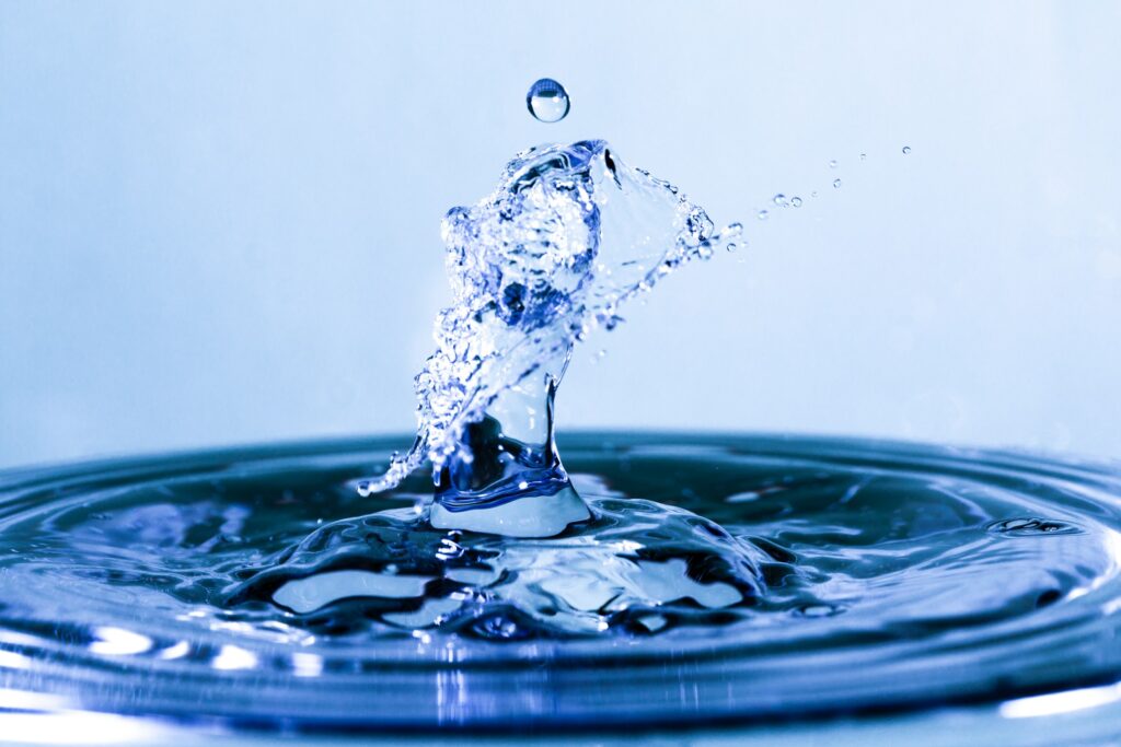 In a major step forward for cancer drug discovery, researchers have demonstrated how computational simulations can unravel the complex role of water molecules in drug binding, potentially saving years of trial and error in the lab.